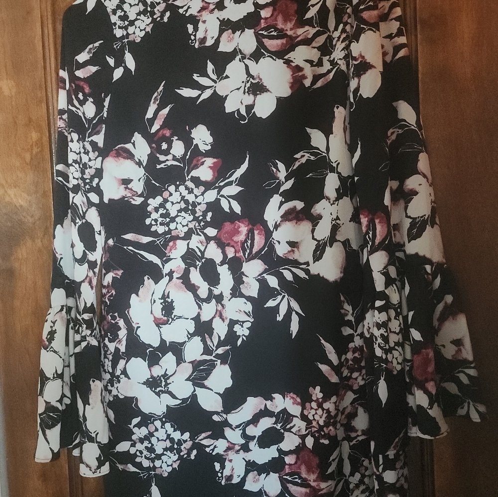 Women's dress